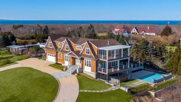 featured image of 21 N Farragut Rd