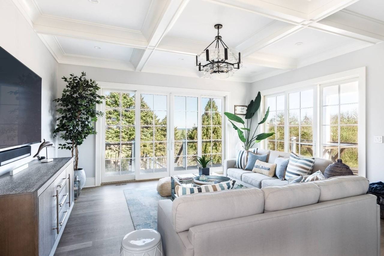 21 N Farragut Rd - Photo 3 of 23