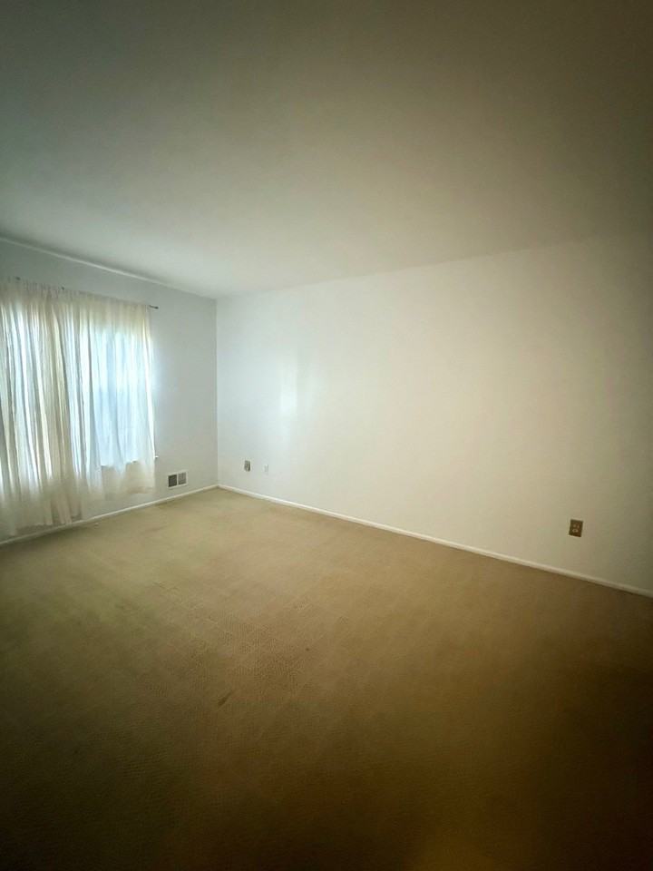 161 Country Club Dr #3 - Photo 6 of 11