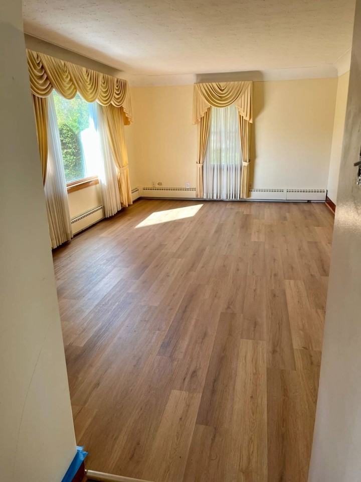 1255 Midline Rd - Photo 2 of 4
