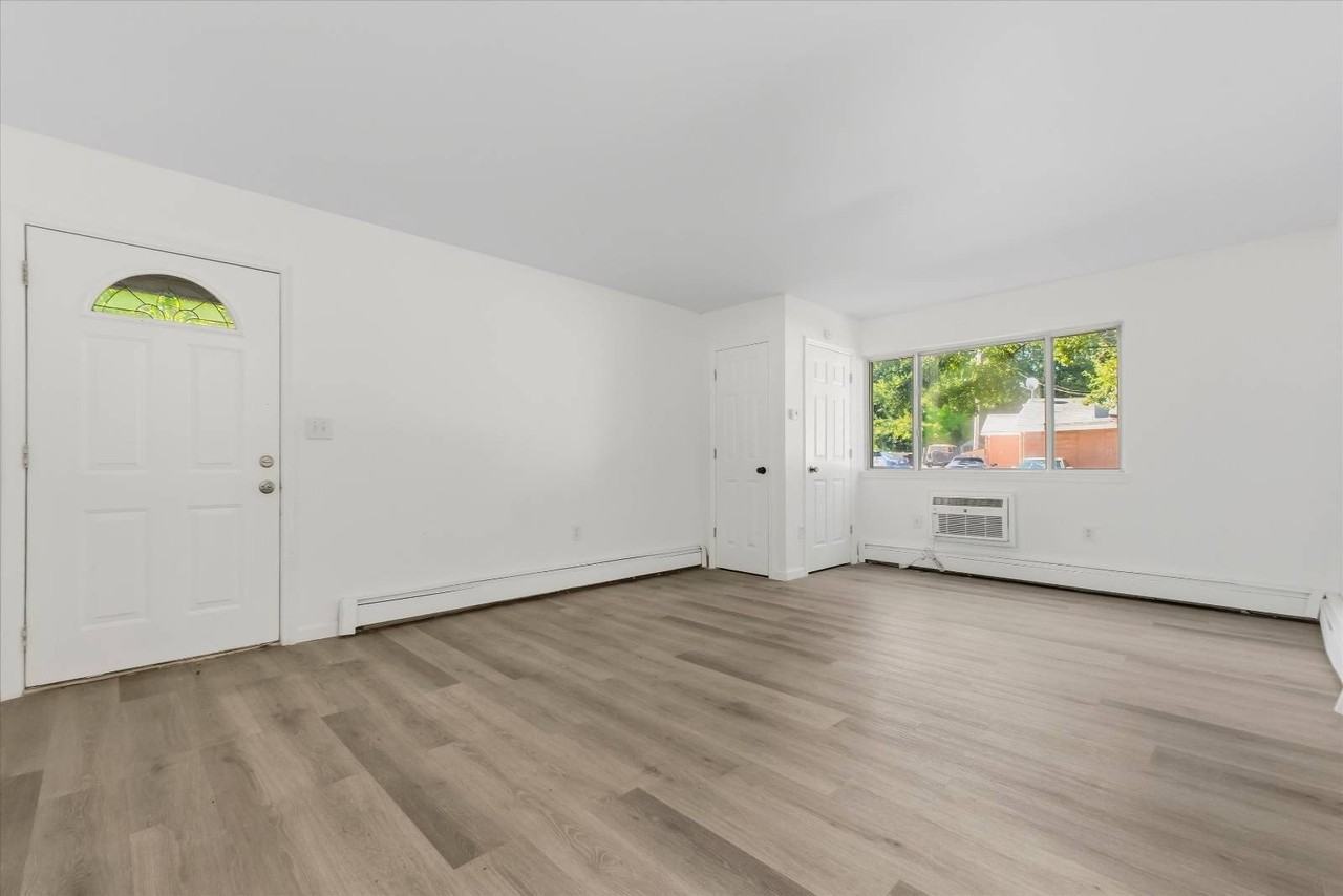 1 Holts Ln #1 - Photo 6 of 21
