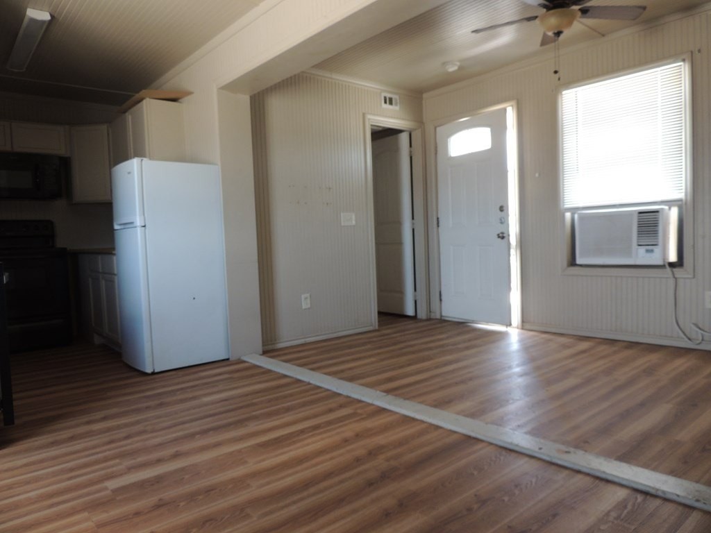 4403 S Faye Ave #A - Photo 3 of 13