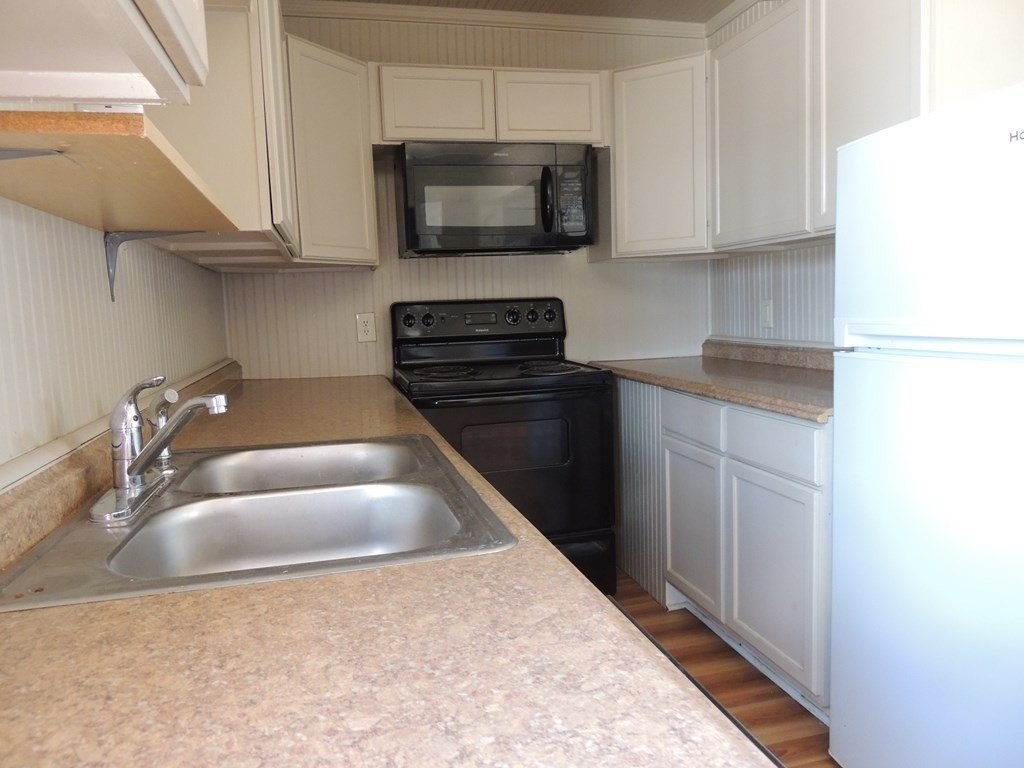4403 S Faye Ave #A - Photo 4 of 13