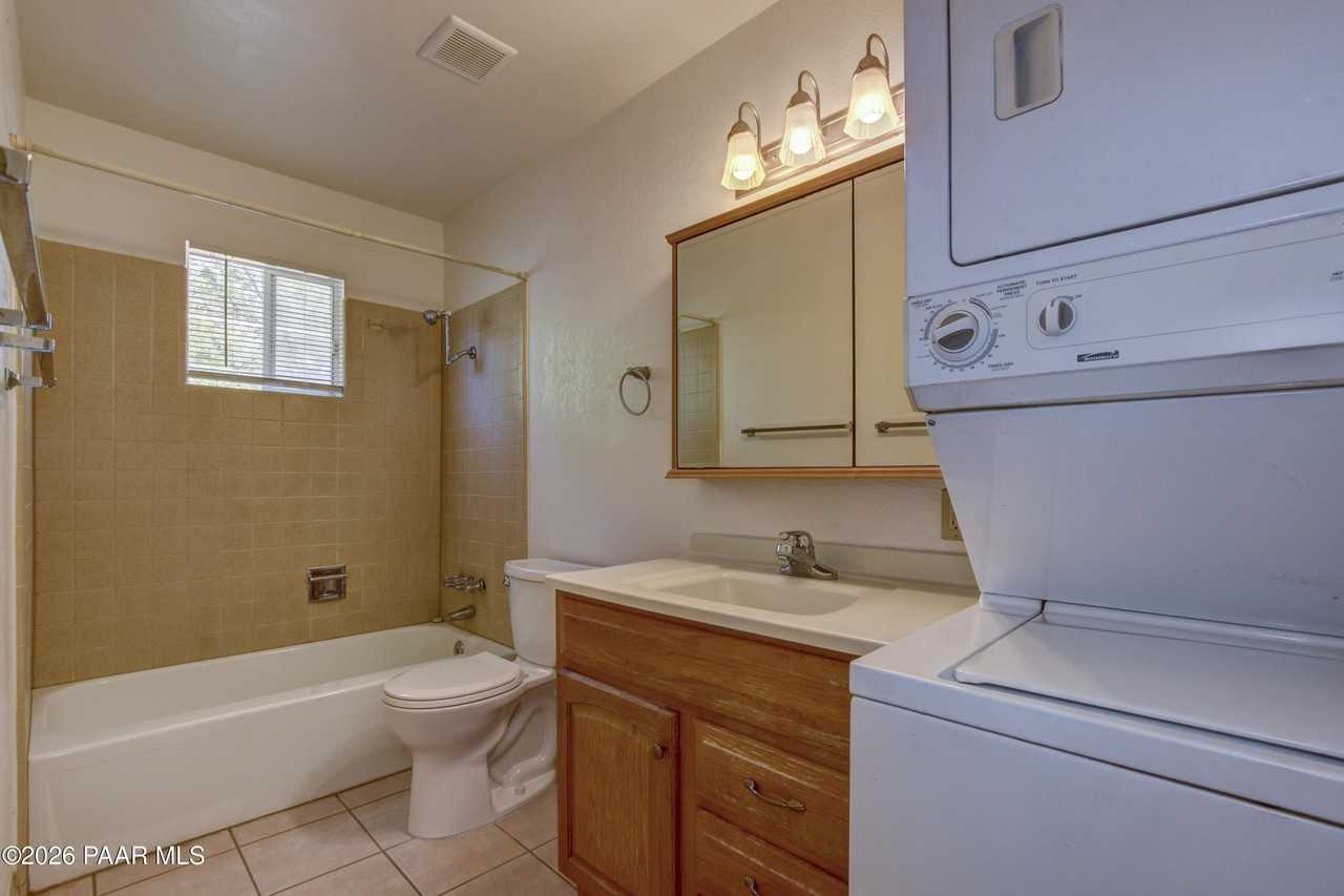 278 S Hardin St #C - Photo 6 of 14