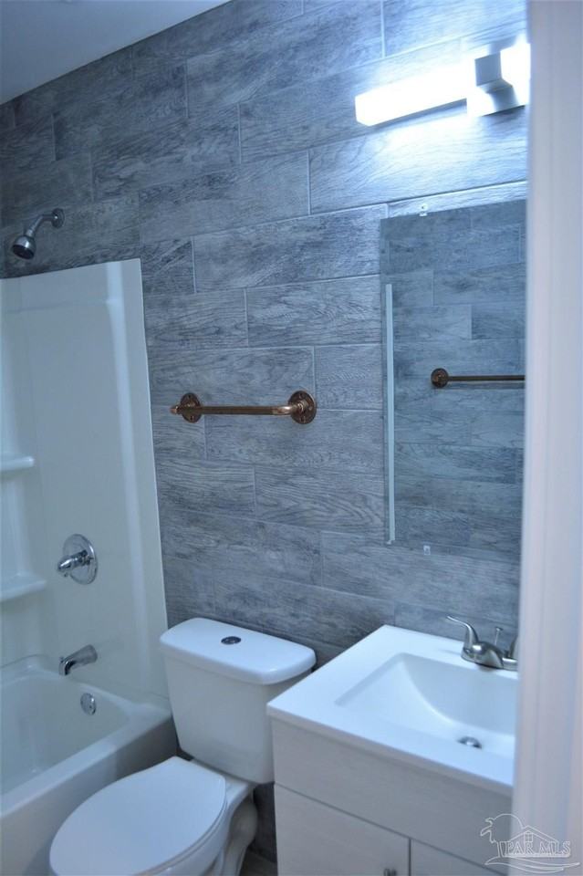 7145 Pearson Rd #B - Photo 3 of 5