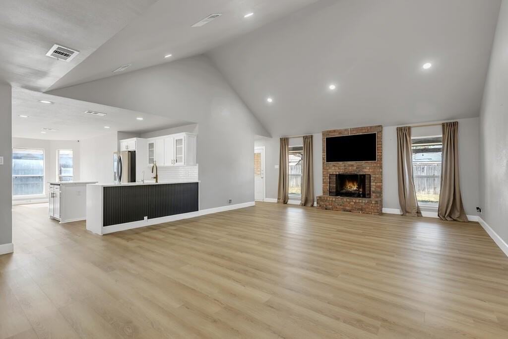 3609 Springmont Dr - Photo 7 of 24