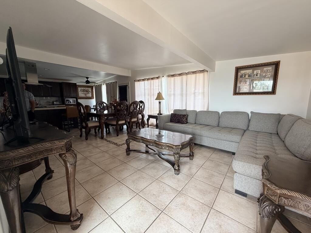 2808 Kessler Ave - Photo 3 of 11