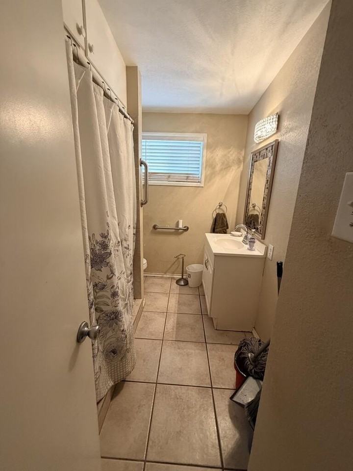 2808 Kessler Ave - Photo 6 of 11