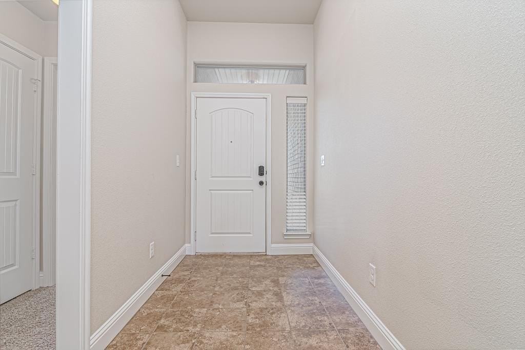 5914 Wagner Dr - Photo 2 of 24