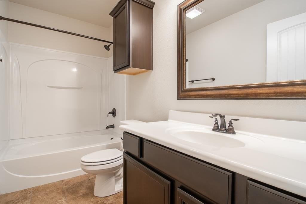 5914 Wagner Dr - Photo 4 of 24