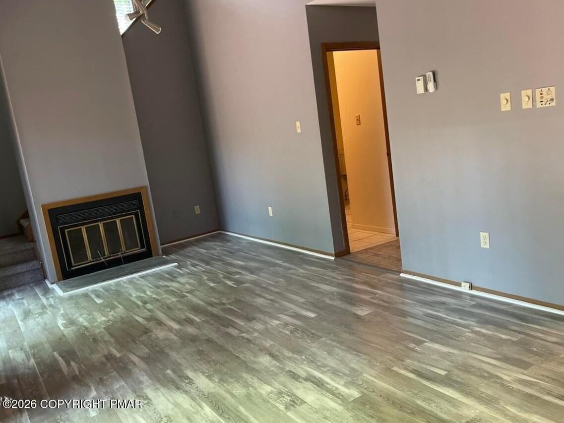 259 Bristol Way - Photo 5 of 20