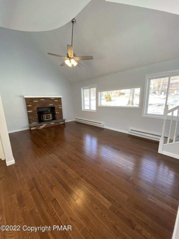 994 Country Place Dr - Photo 2 of 28
