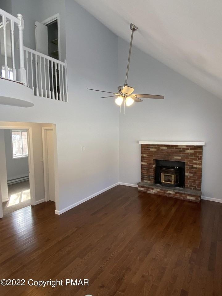 994 Country Place Dr - Photo 3 of 28