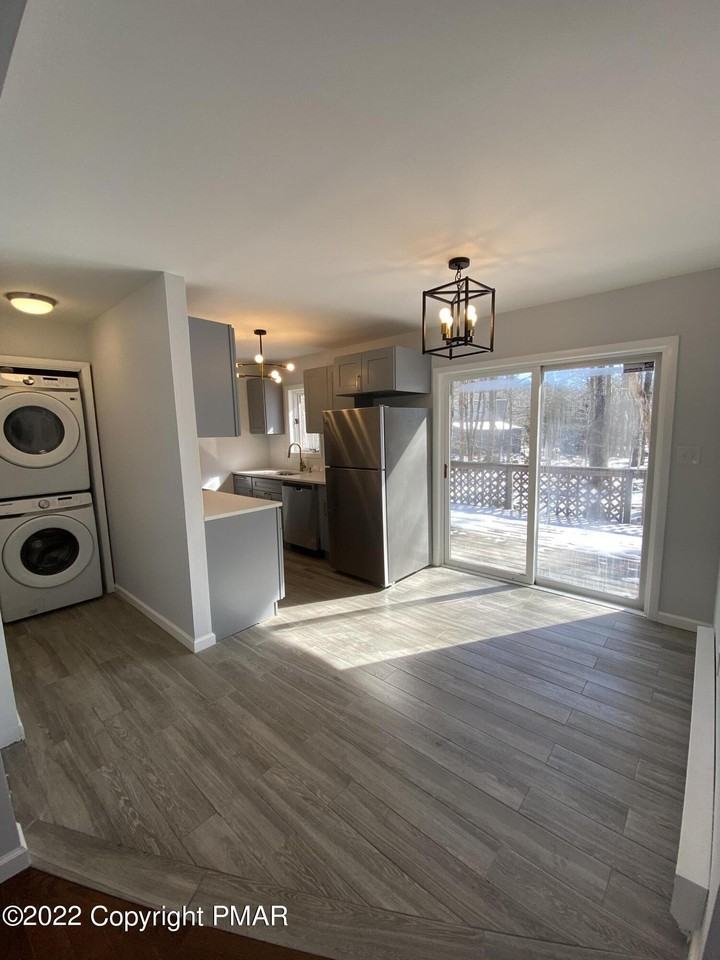 994 Country Place Dr - Photo 6 of 28