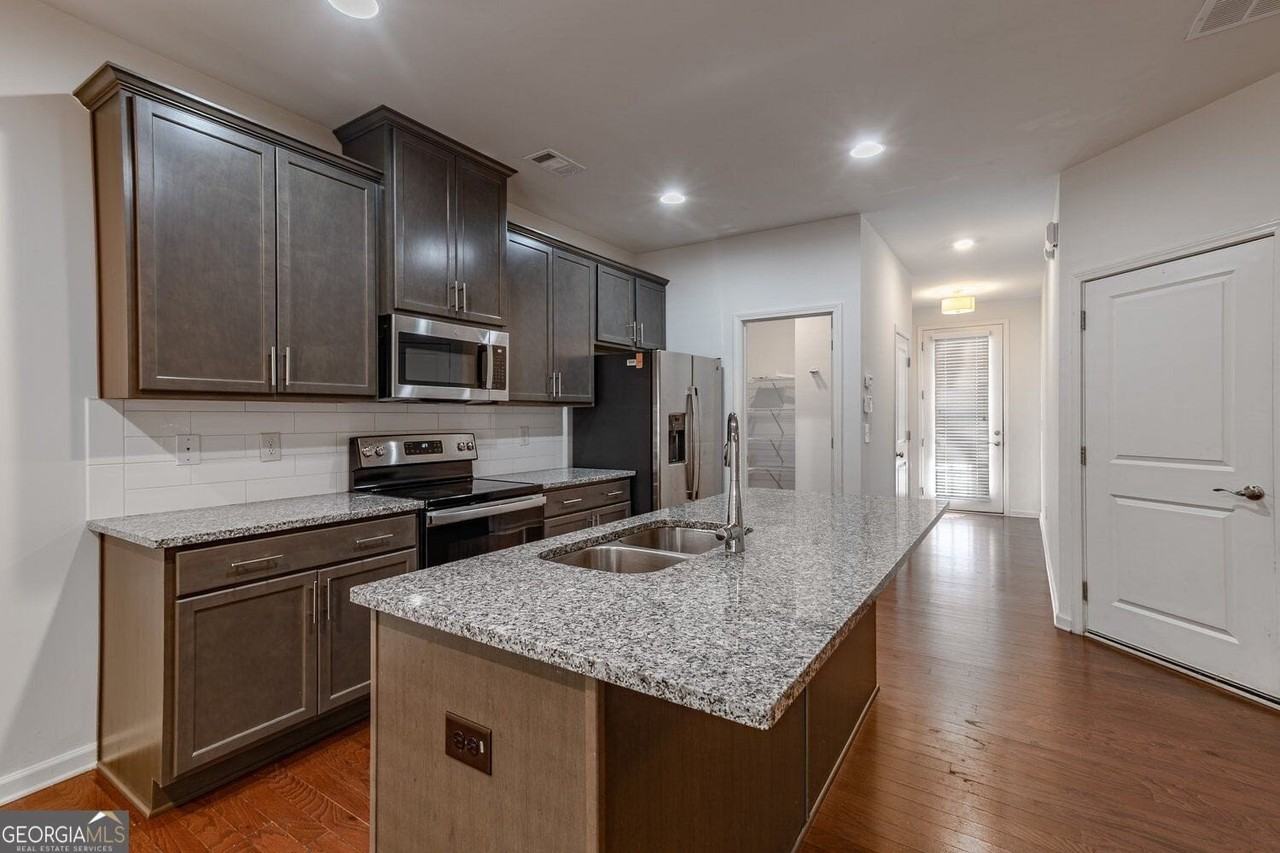 5272 Mill Way - Photo 4 of 33