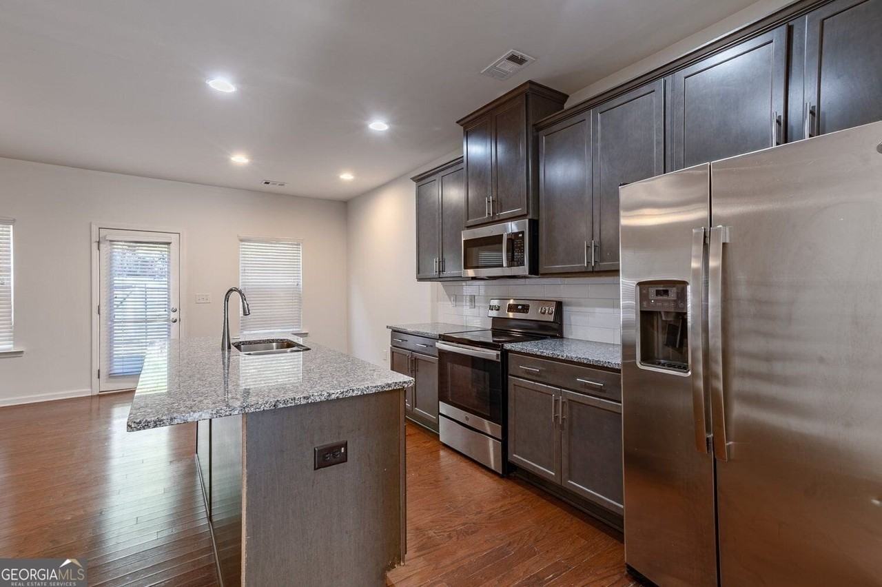 5272 Mill Way - Photo 6 of 33