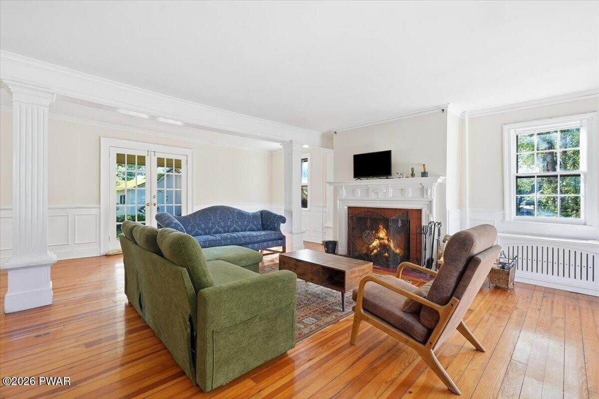 203 W Harford St - Photo 5 of 50