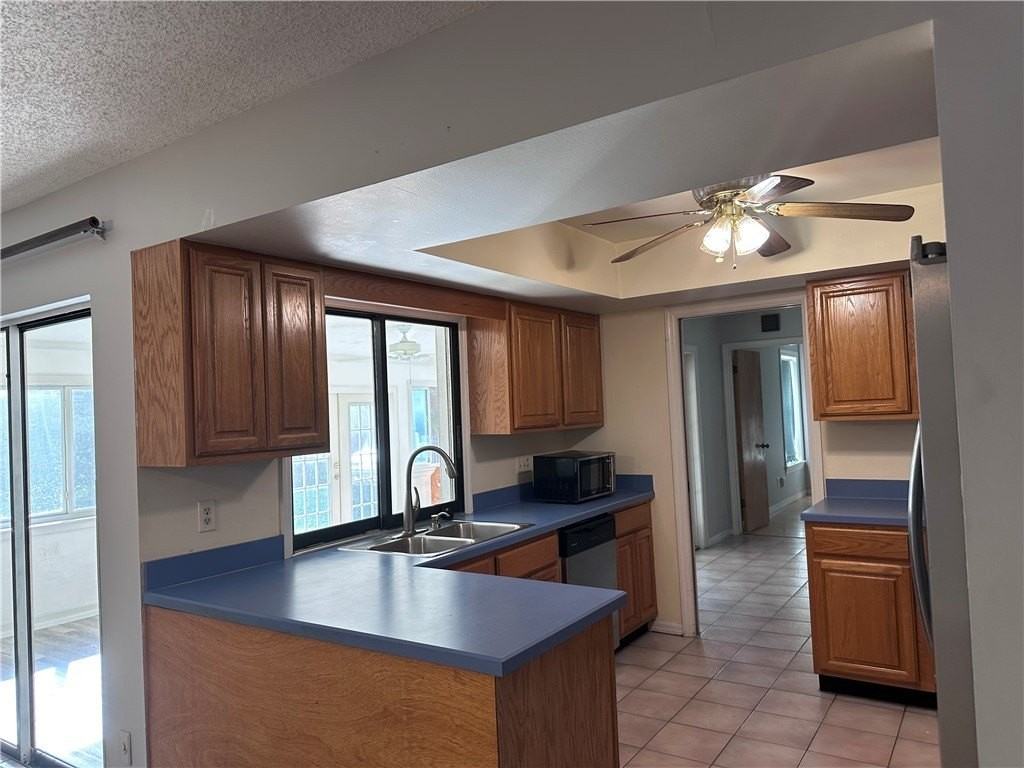 500 11th Ave - Photo 3 of 19