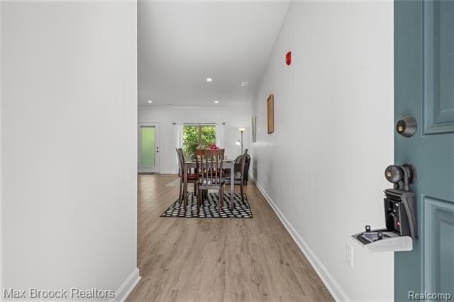 616 Pointe Dr - Photo 3 of 49
