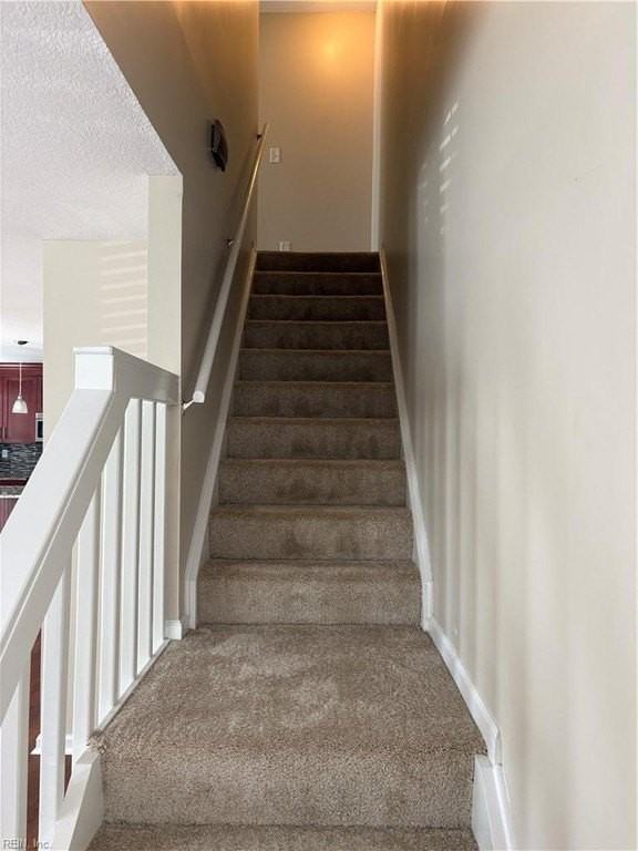 4422 Segovia Ct - Photo 7 of 18