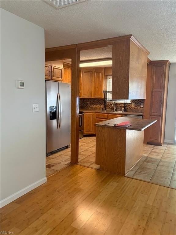 159 N Hall Way - Photo 3 of 12