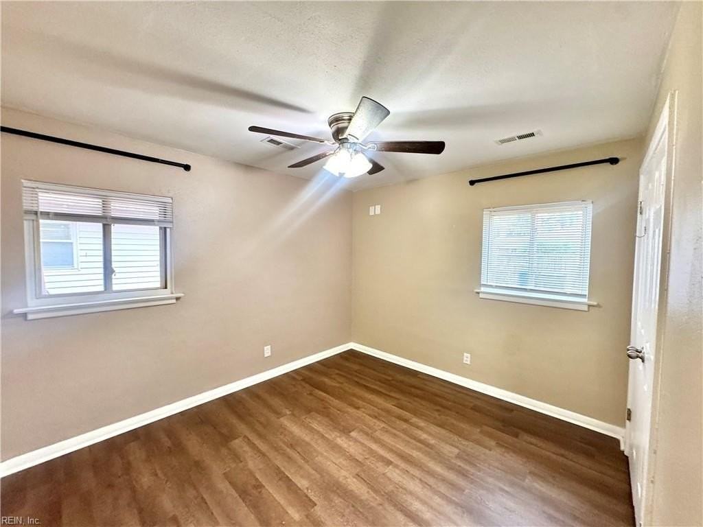 4713 Clintwood Dr - Photo 4 of 20