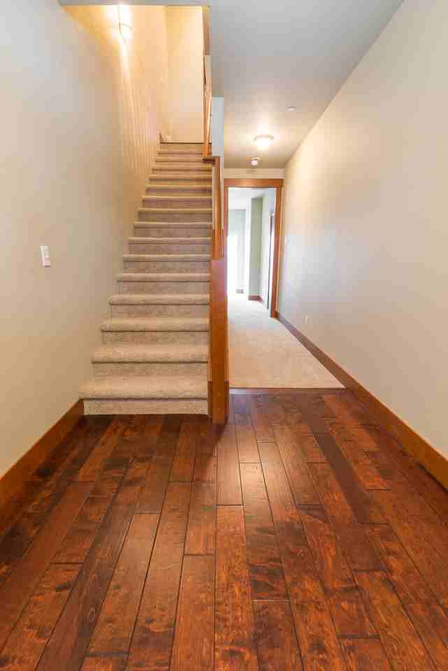3906 Ne 3rd Pl - Photo 2 of 20