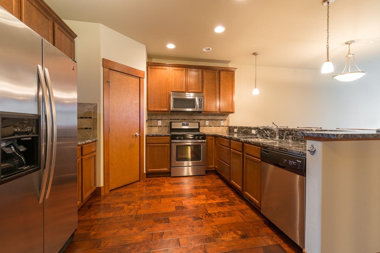 3906 Ne 3rd Pl - Photo 3 of 20