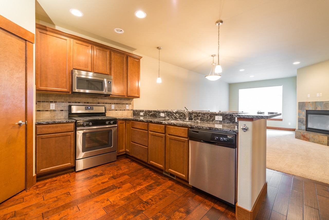 3906 Ne 3rd Pl - Photo 4 of 20