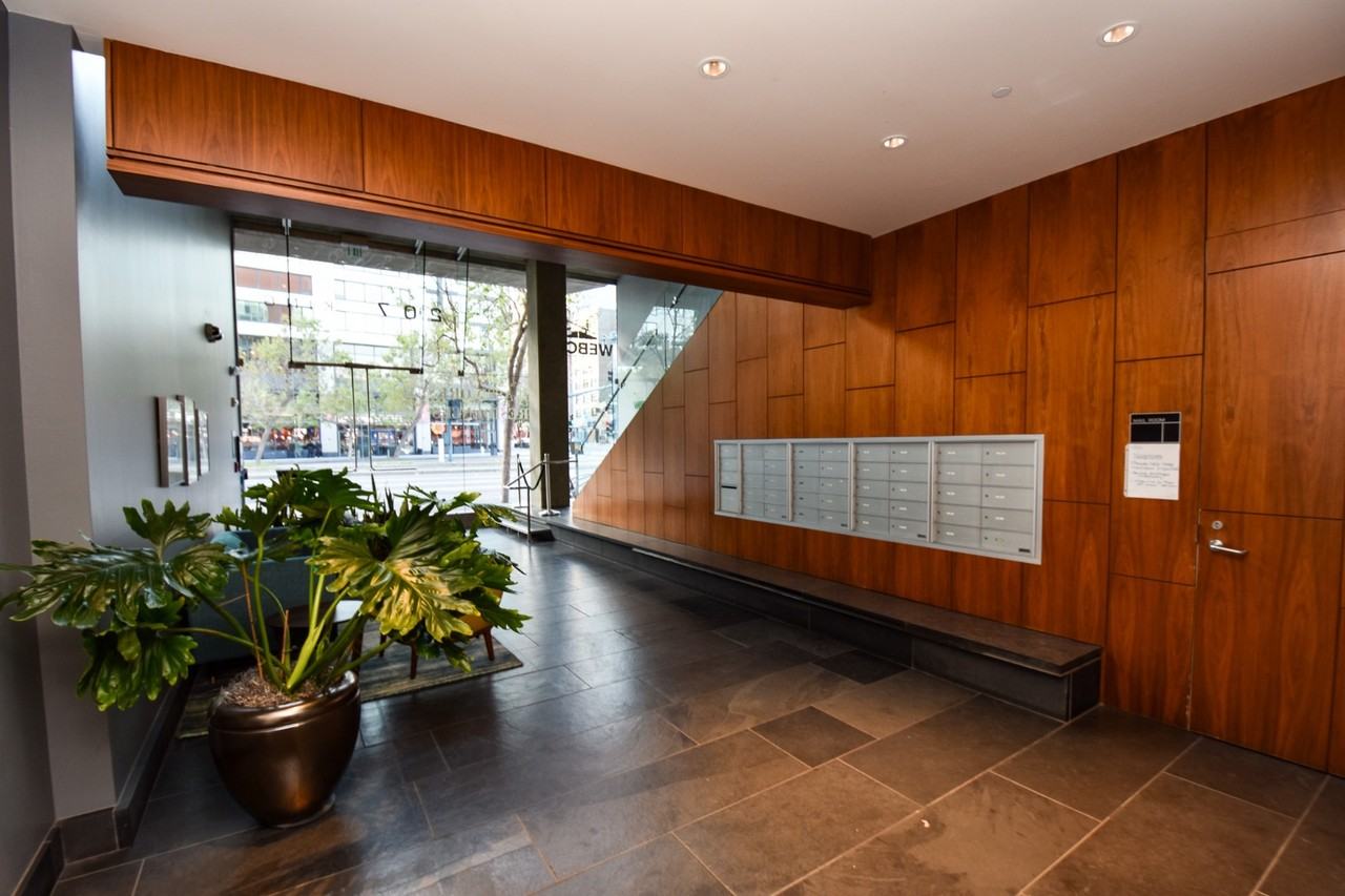 207 King St #510 - Photo 4 of 32