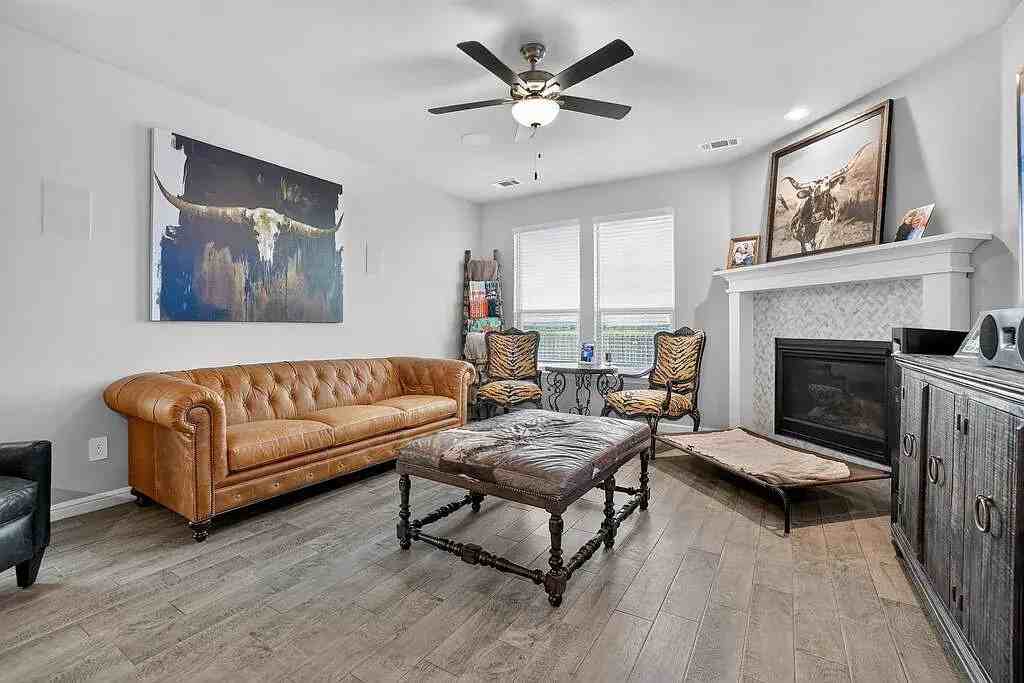 6414 Fortitude Ct - Photo 2 of 38