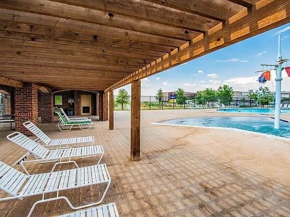 6414 Fortitude Ct - Photo 4 of 38