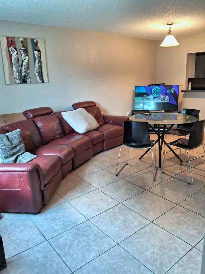 4334 Nw 9th Ave #7-2D - Photo 3 of 17