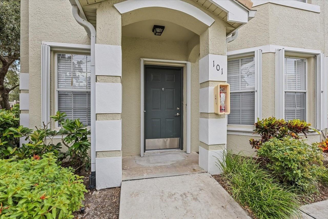 128 Sw Peacock Blvd #15-101 - Photo 2 of 40