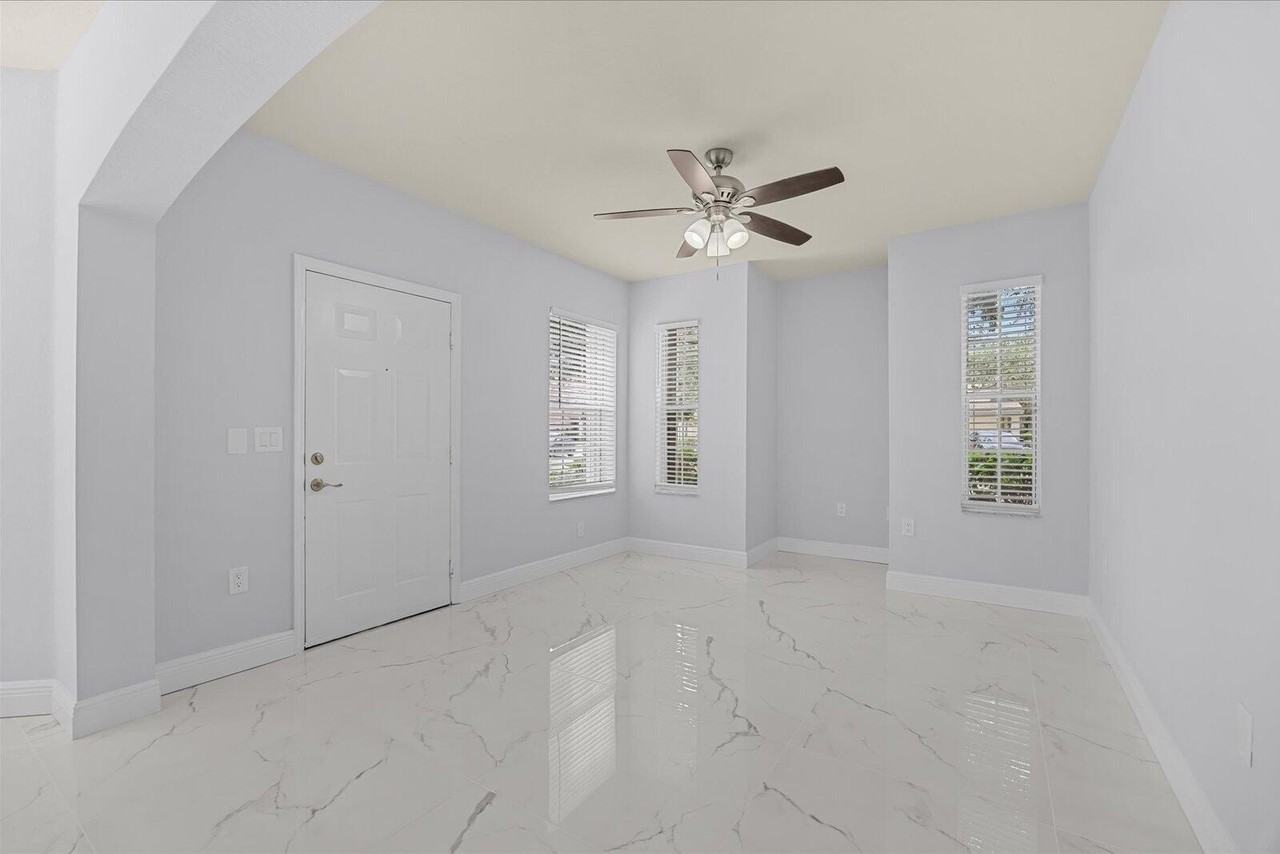 128 Sw Peacock Blvd #15-101 - Photo 3 of 40