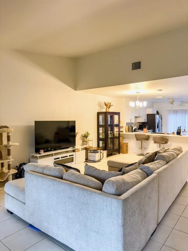 6989 Nw 29th Ln - Photo 4 of 18