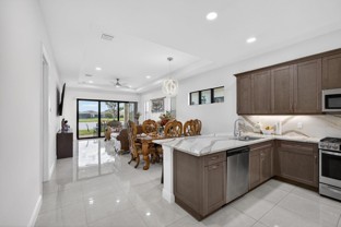 4805 Saint Armands Way - Photo 1 of 1
