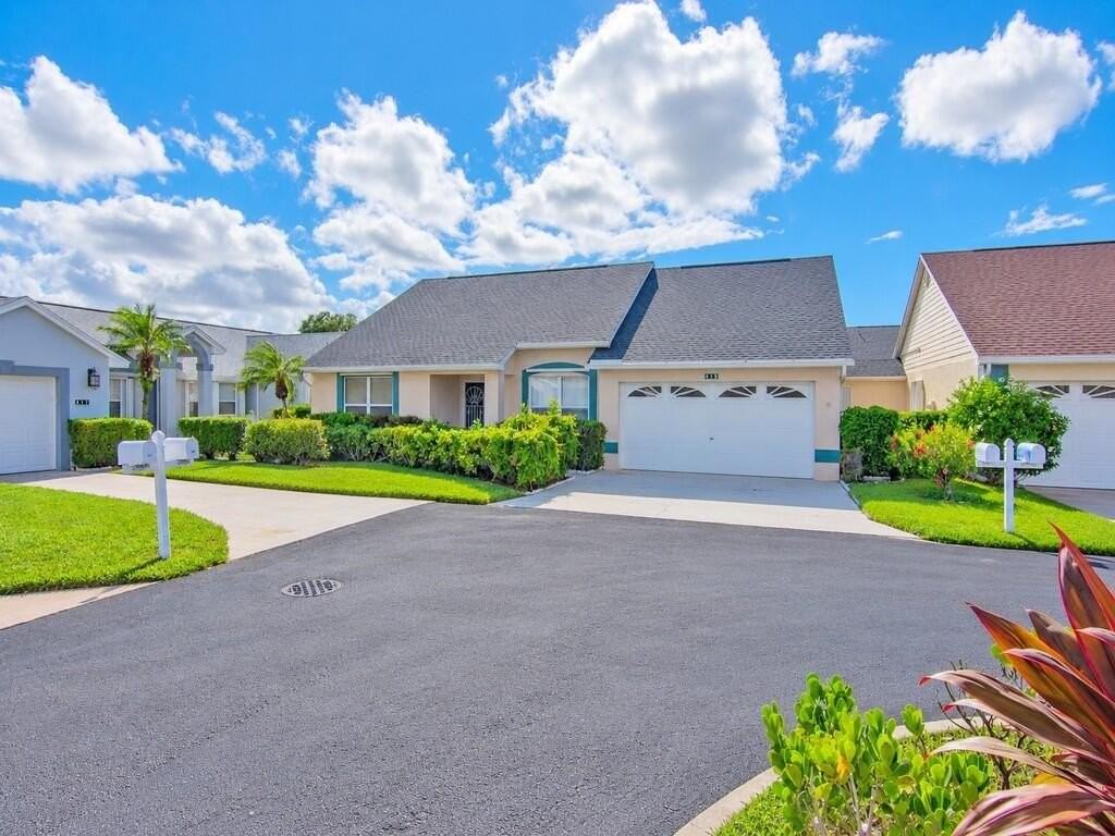 415 Nw Marsala Ter - Photo 2 of 50