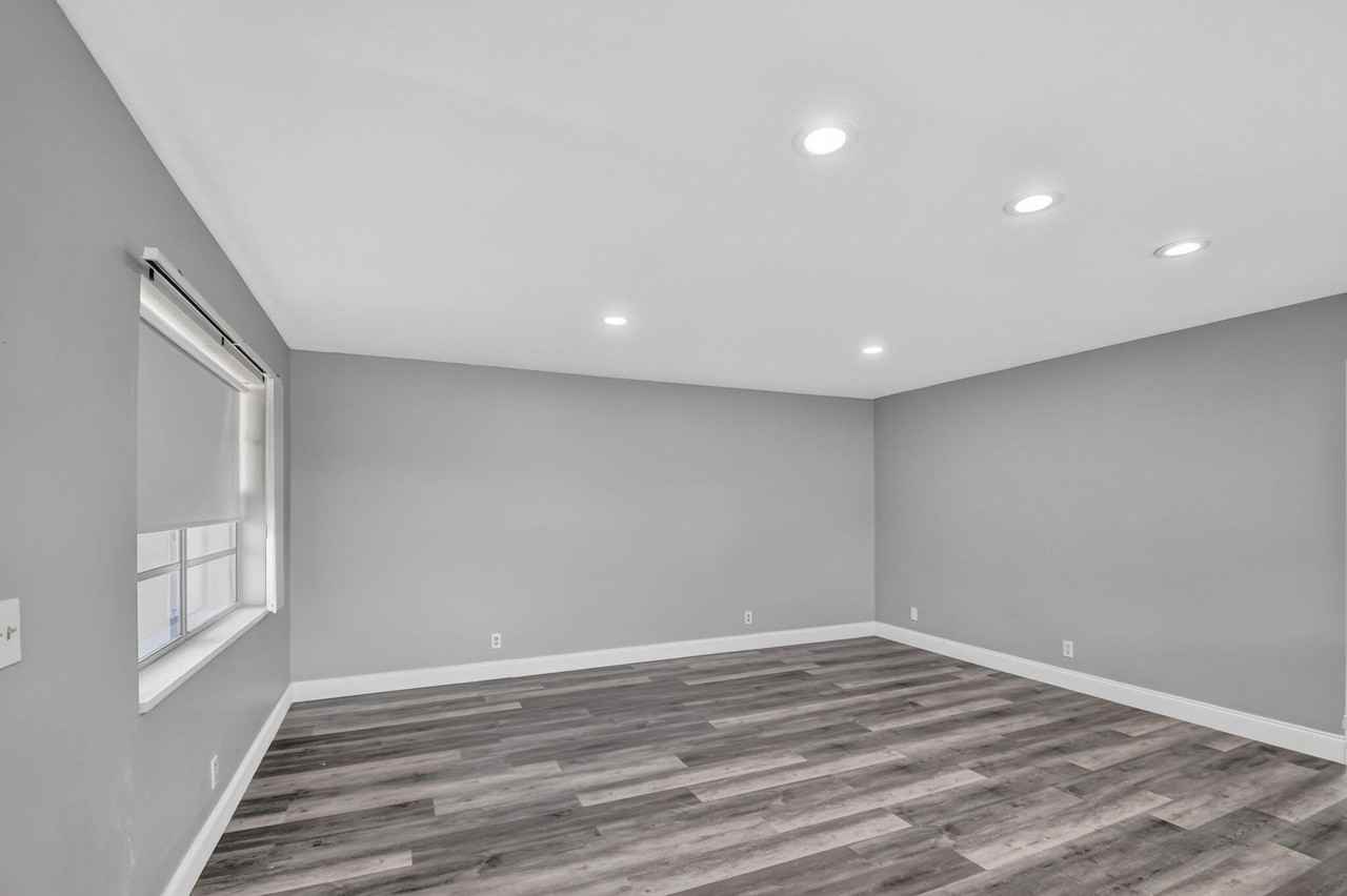 411 Burgundy I - Photo 6 of 50