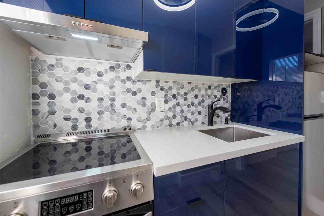 2726 Adams St #2 - Photo 2 of 16