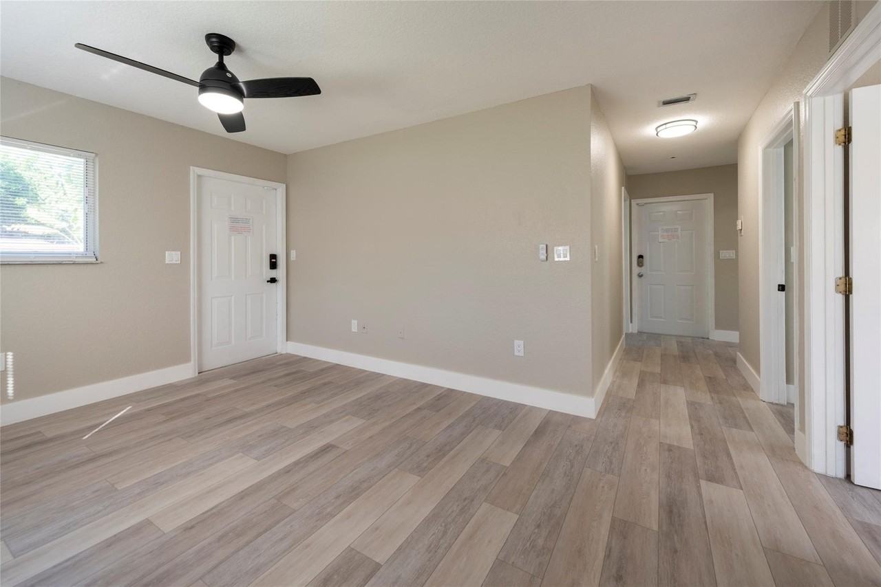 2726 Adams St #2 - Photo 4 of 16