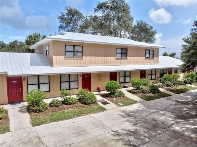 958 Louisiana Ave - Photo 3 of 32