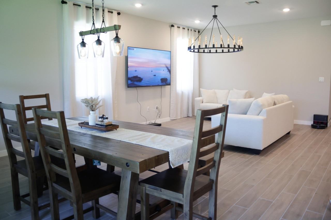 2071 Nw Golden Oak Trl - Photo 2 of 18