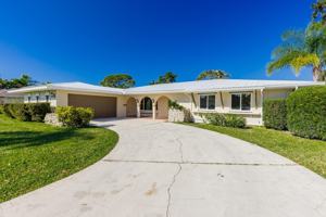 featured image of 1425 Se Sunshine Ave