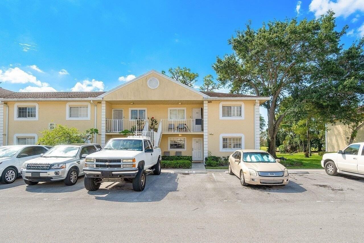 804 Palm Beach Trace Dr - Photo 2 of 7