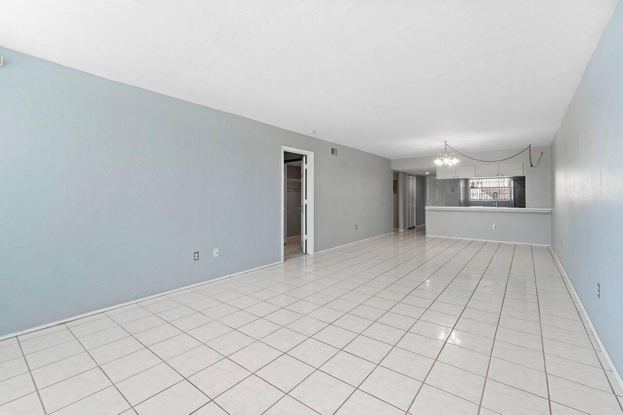 804 Palm Beach Trace Dr - Photo 4 of 7