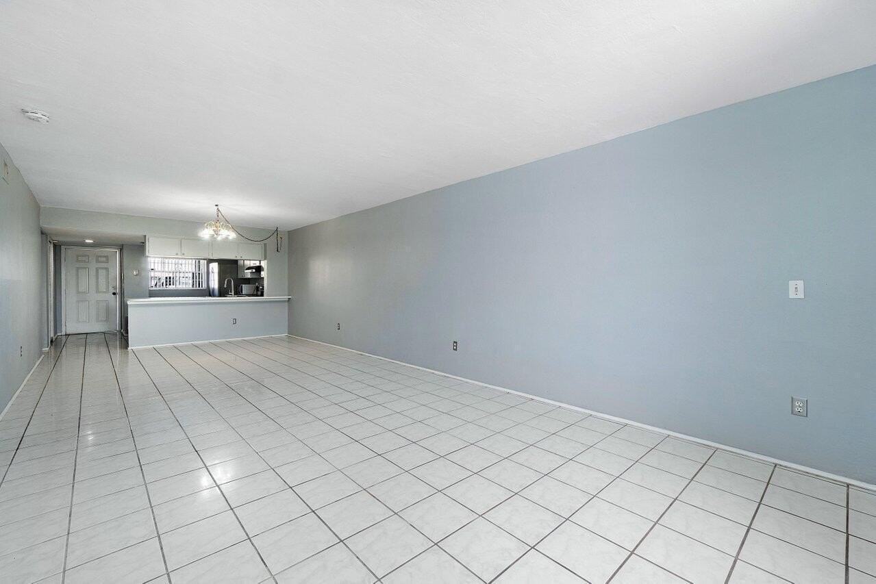 804 Palm Beach Trace Dr - Photo 5 of 7