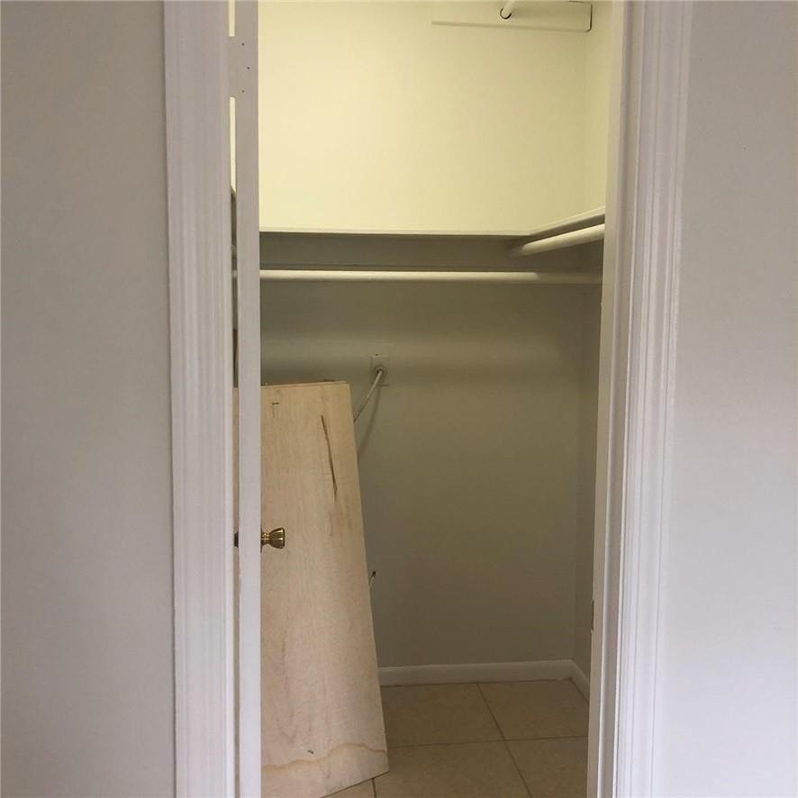 2426 Se 17th St #205A - Photo 5 of 25