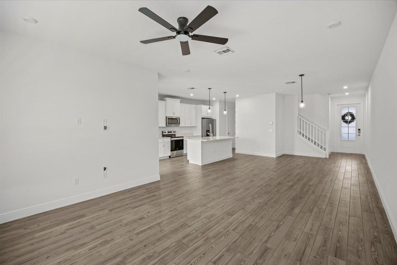 3566 Nw Solange Ct - Photo 7 of 34