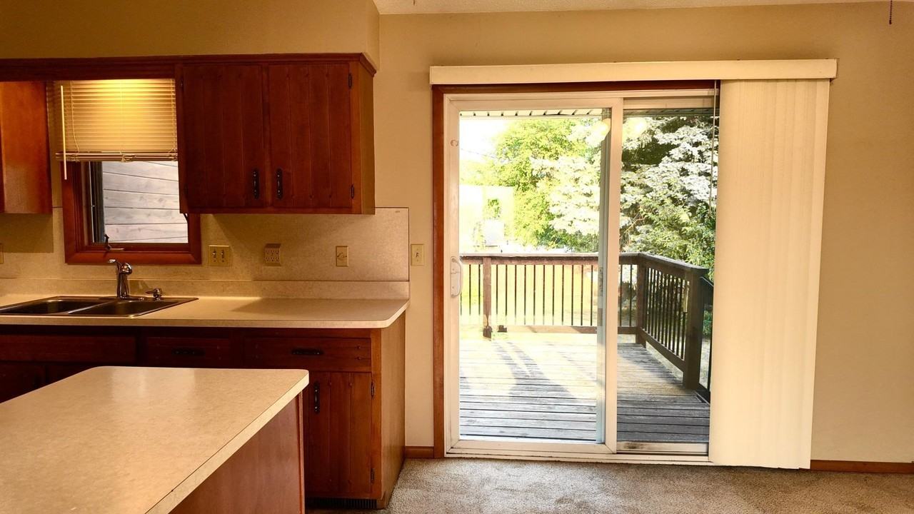 8833 Queen Ave S - Photo 3 of 24